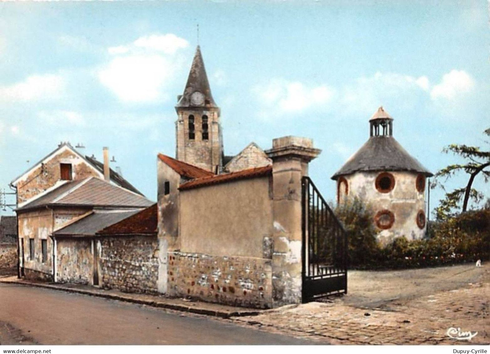 PUISEUX EN FRANCE - L'Eglise et l'Ecole - très bon état