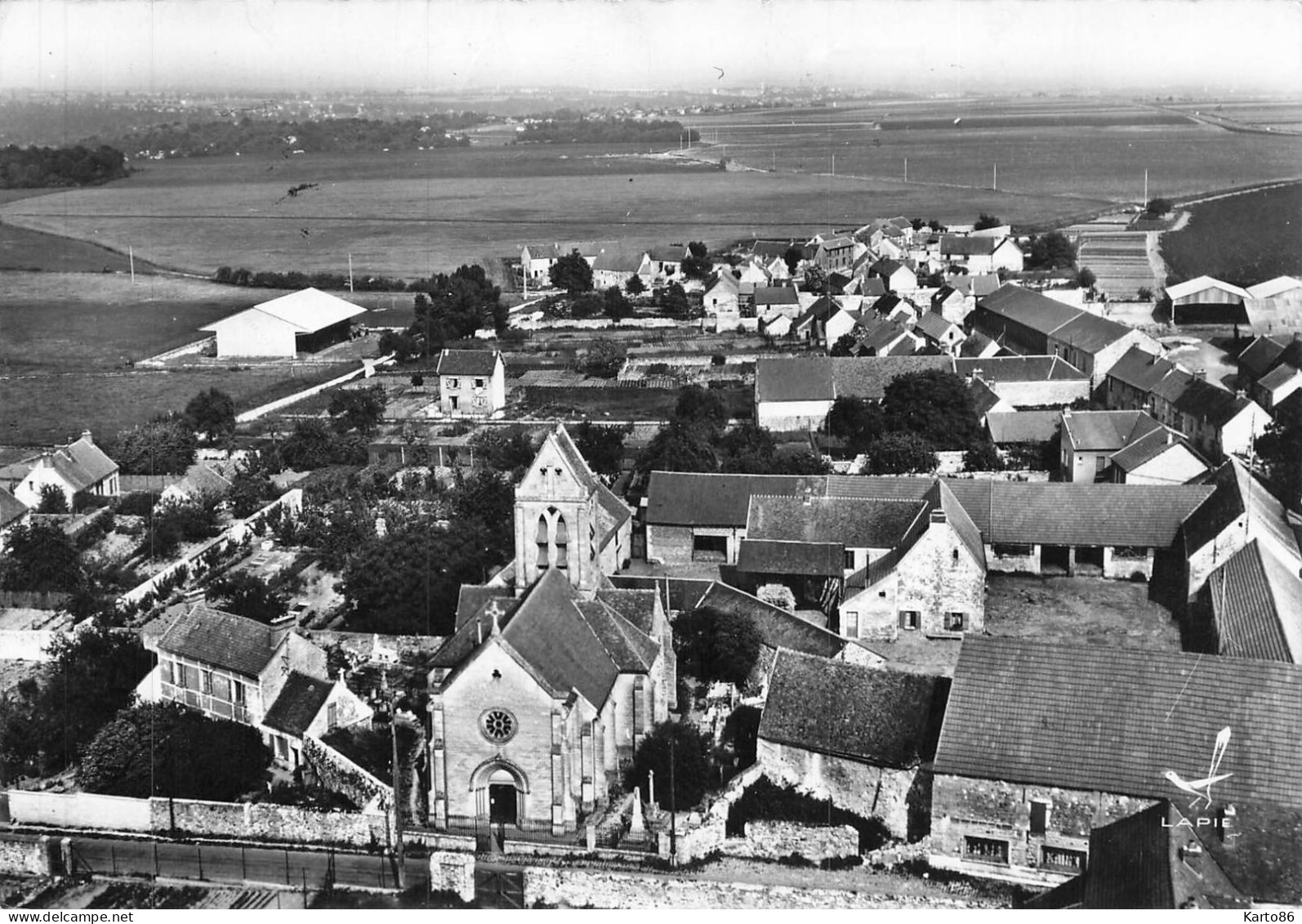 puisieux * pontoise * vue aérienne générale sur la commune