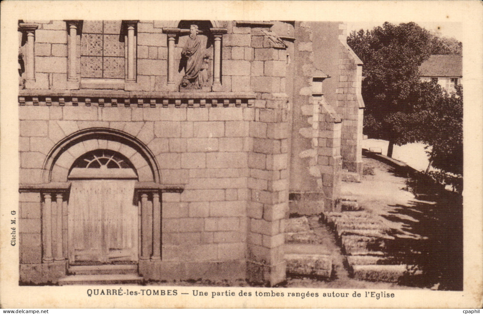 Quarre les Tombes - Une Partie des Tombes Rangees - CPA