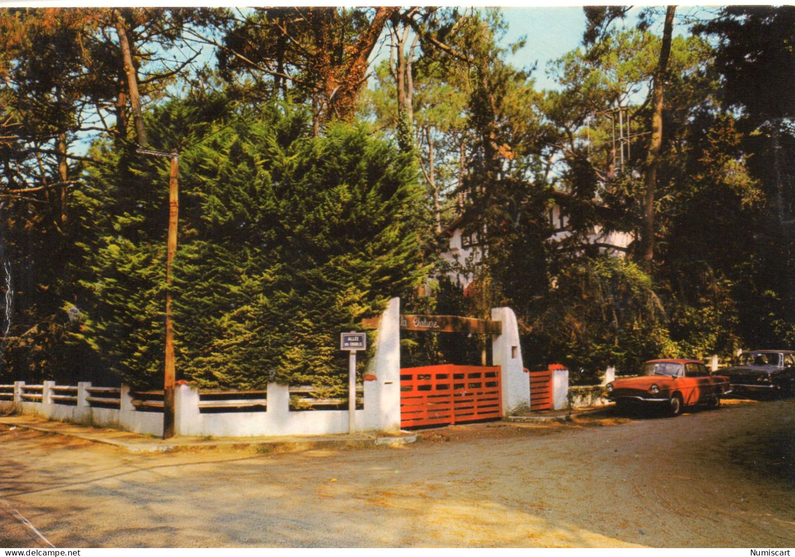Quimiac-Mesquer Avenue des Courlis voiture
