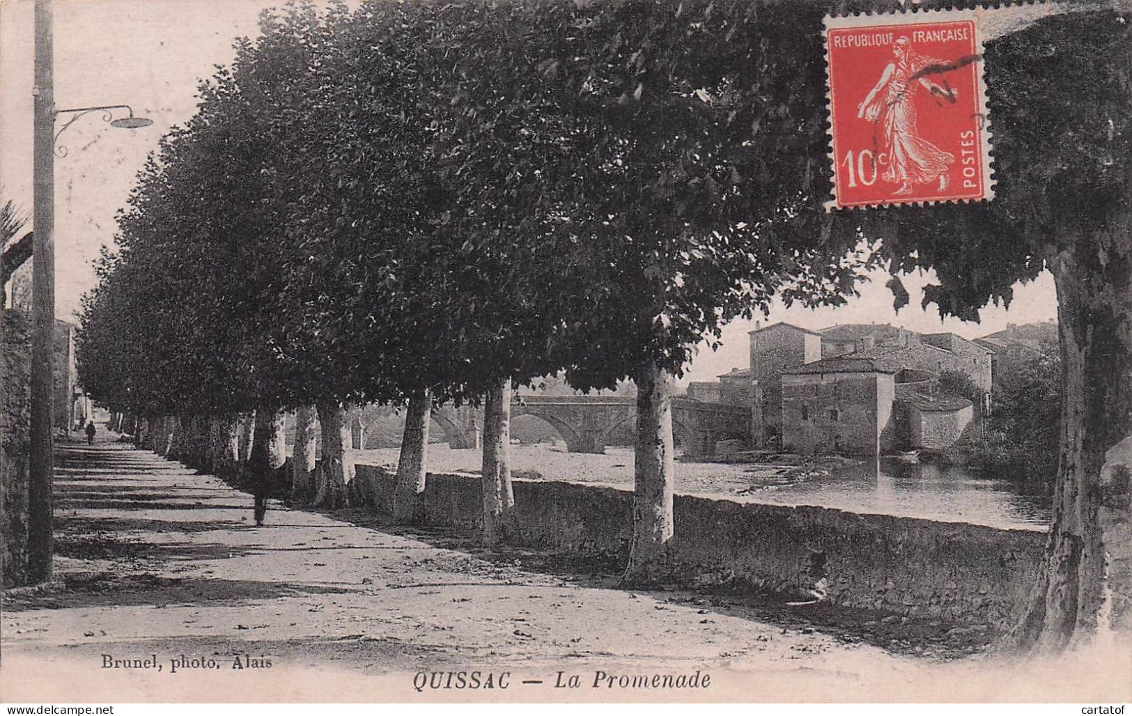 QUISSAC . La Promenade .