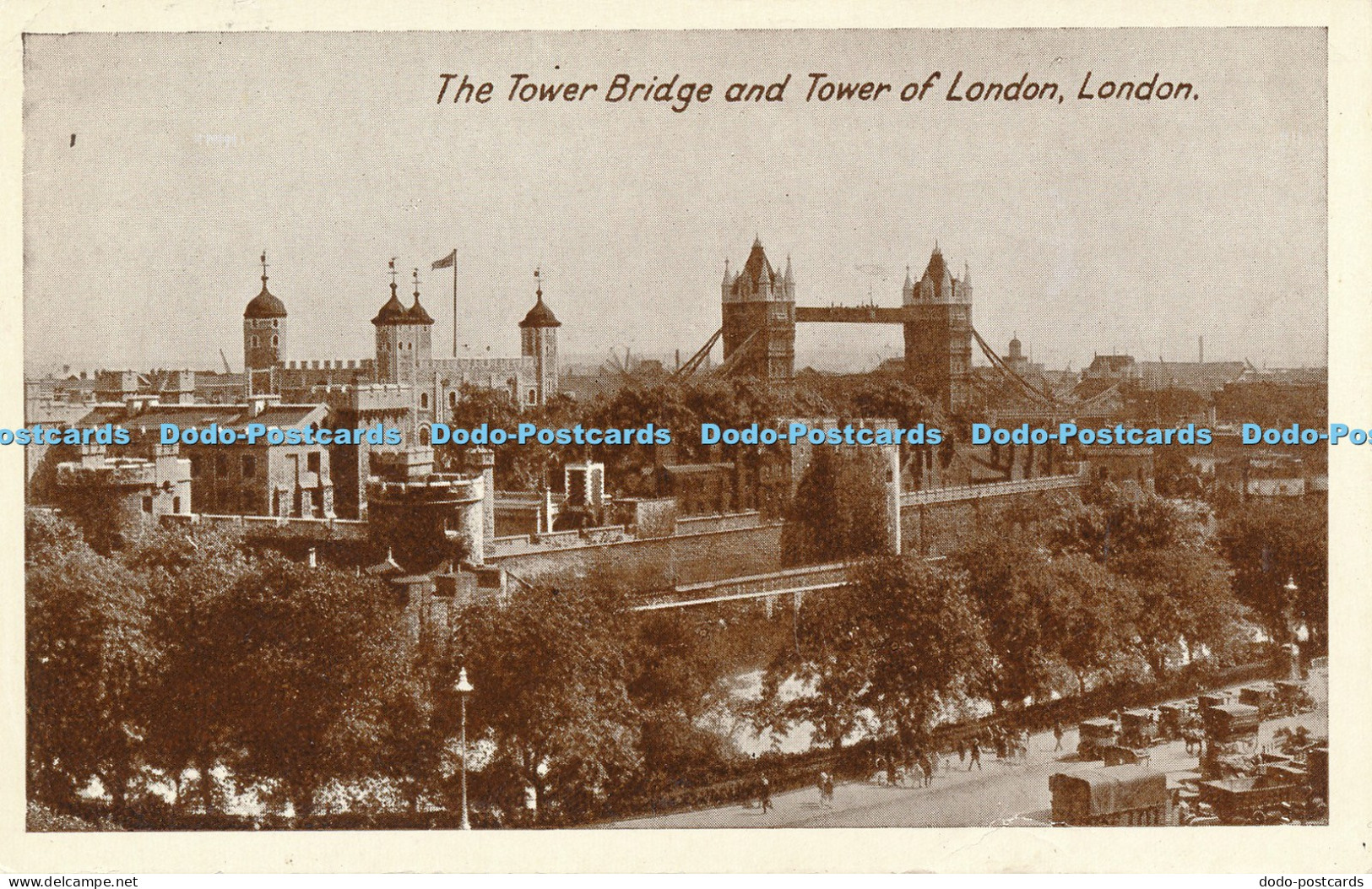 R000216 Tower Bridge and Tower of London London