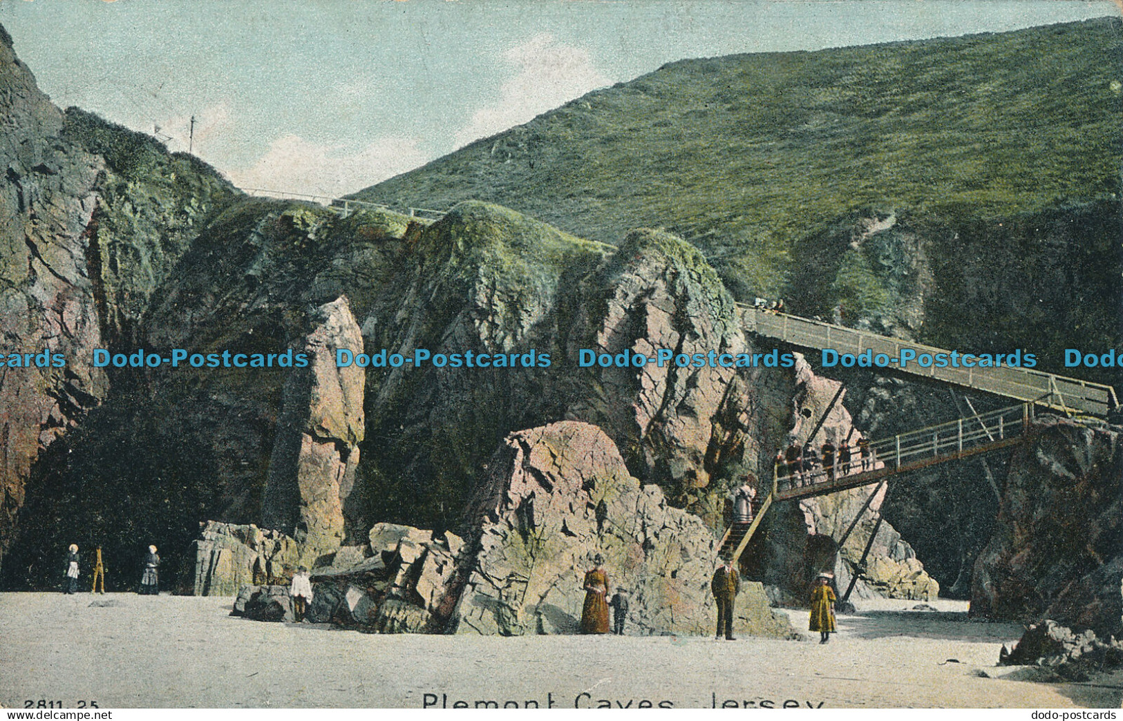 R000528 Plemont Caves. Jersey. Hartmann