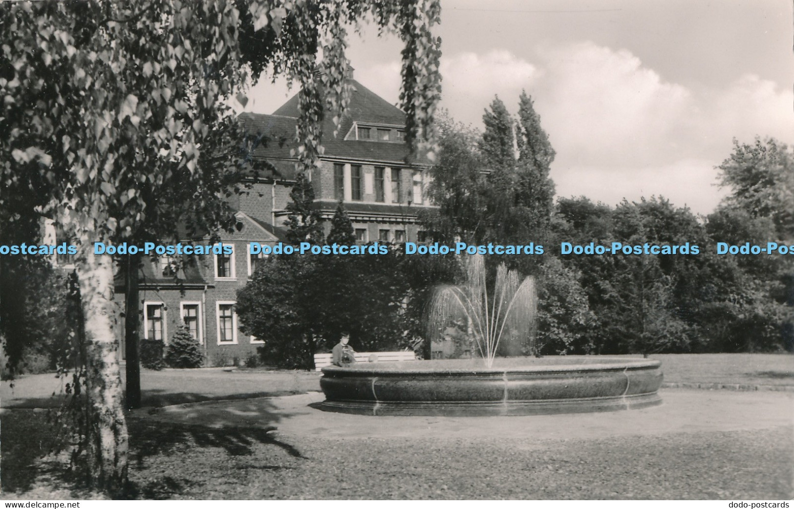 R005736 Geilenkirchen Partie am Markt mit St Ursula Hermann Wassen