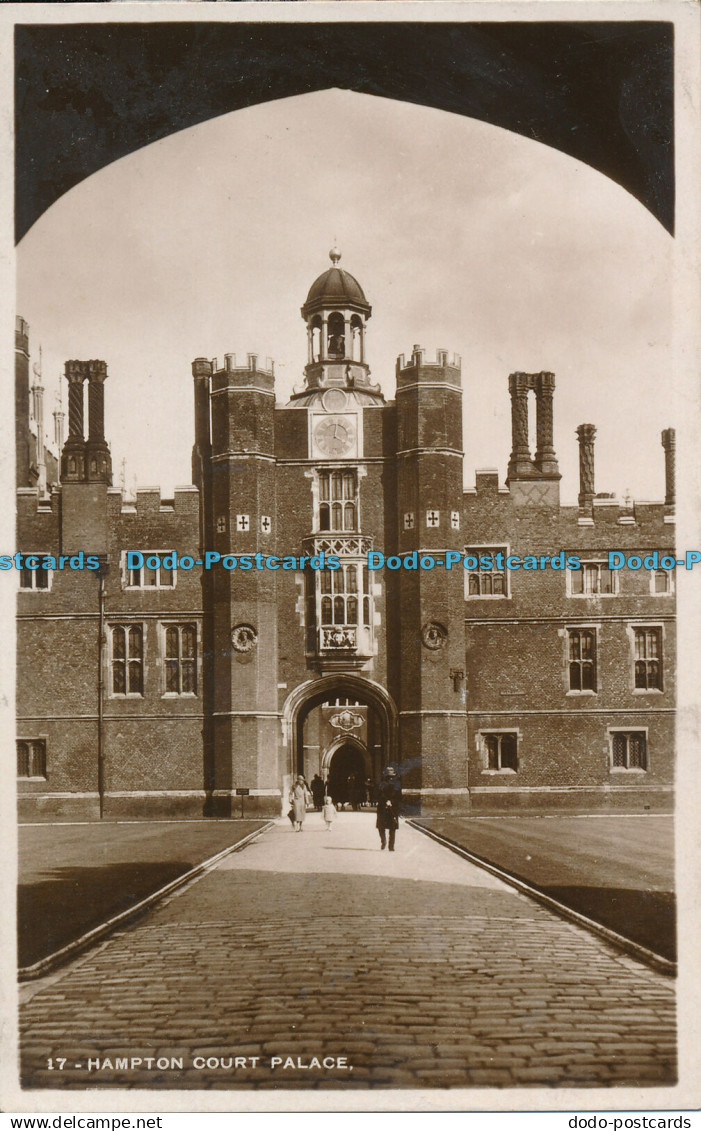 R006161 Hampton Court Palace