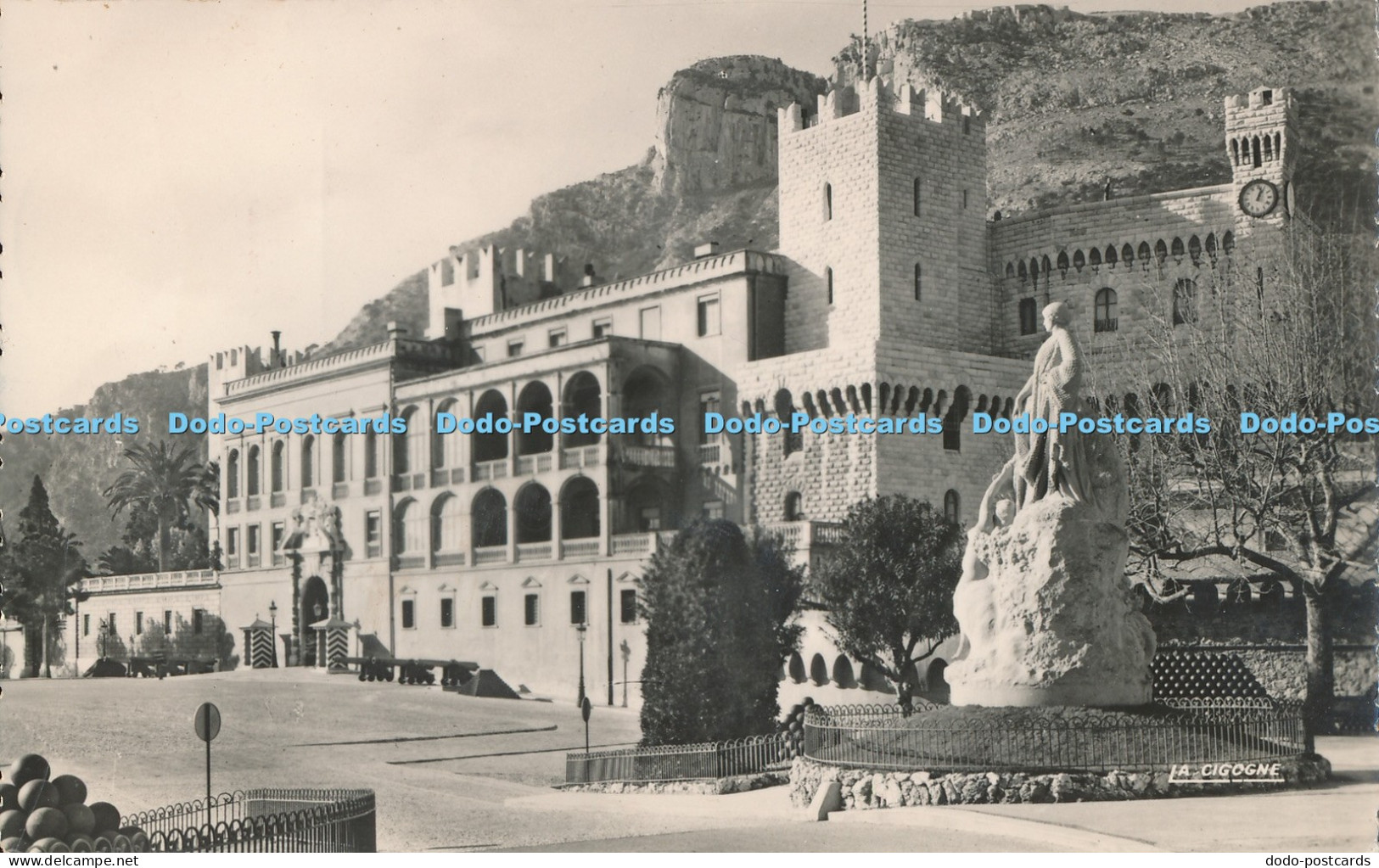 R009817 Monaco Le Palais Princier A Leconte