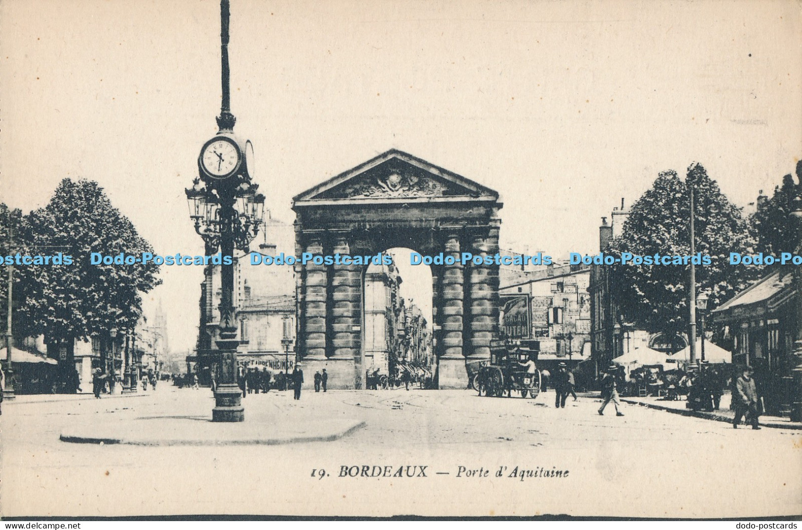 R013635 Bordeaux Porte d Aquitaine No 19 B Hopkins