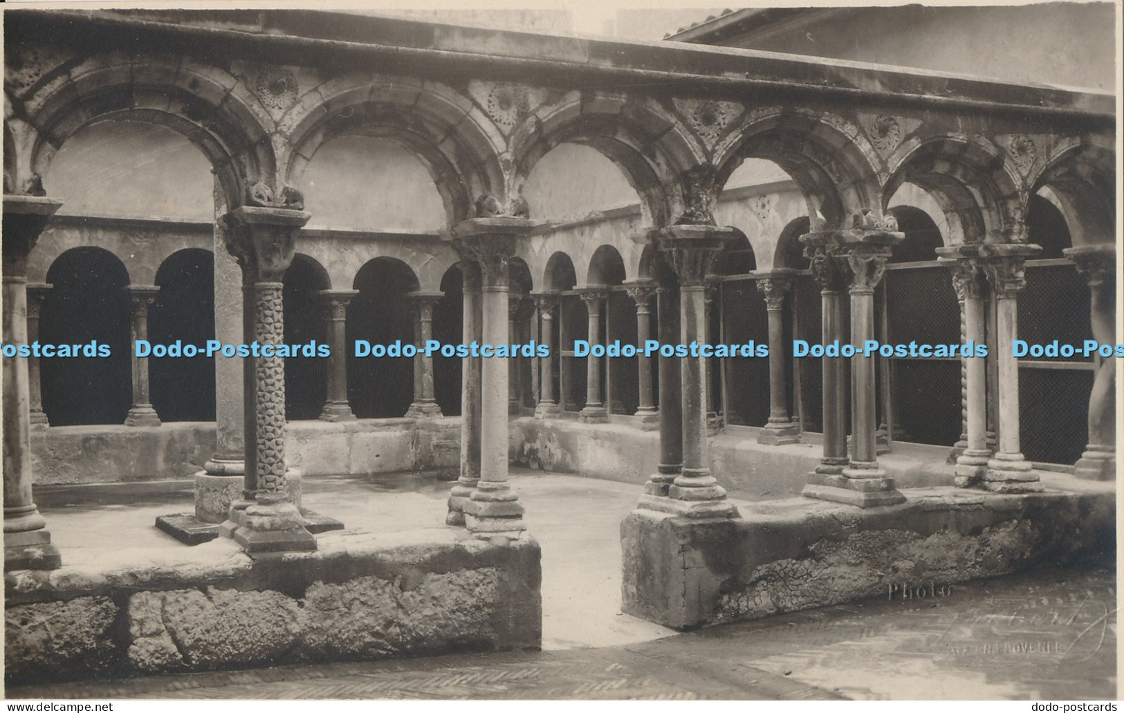 R019729 Old Postcard House Arches