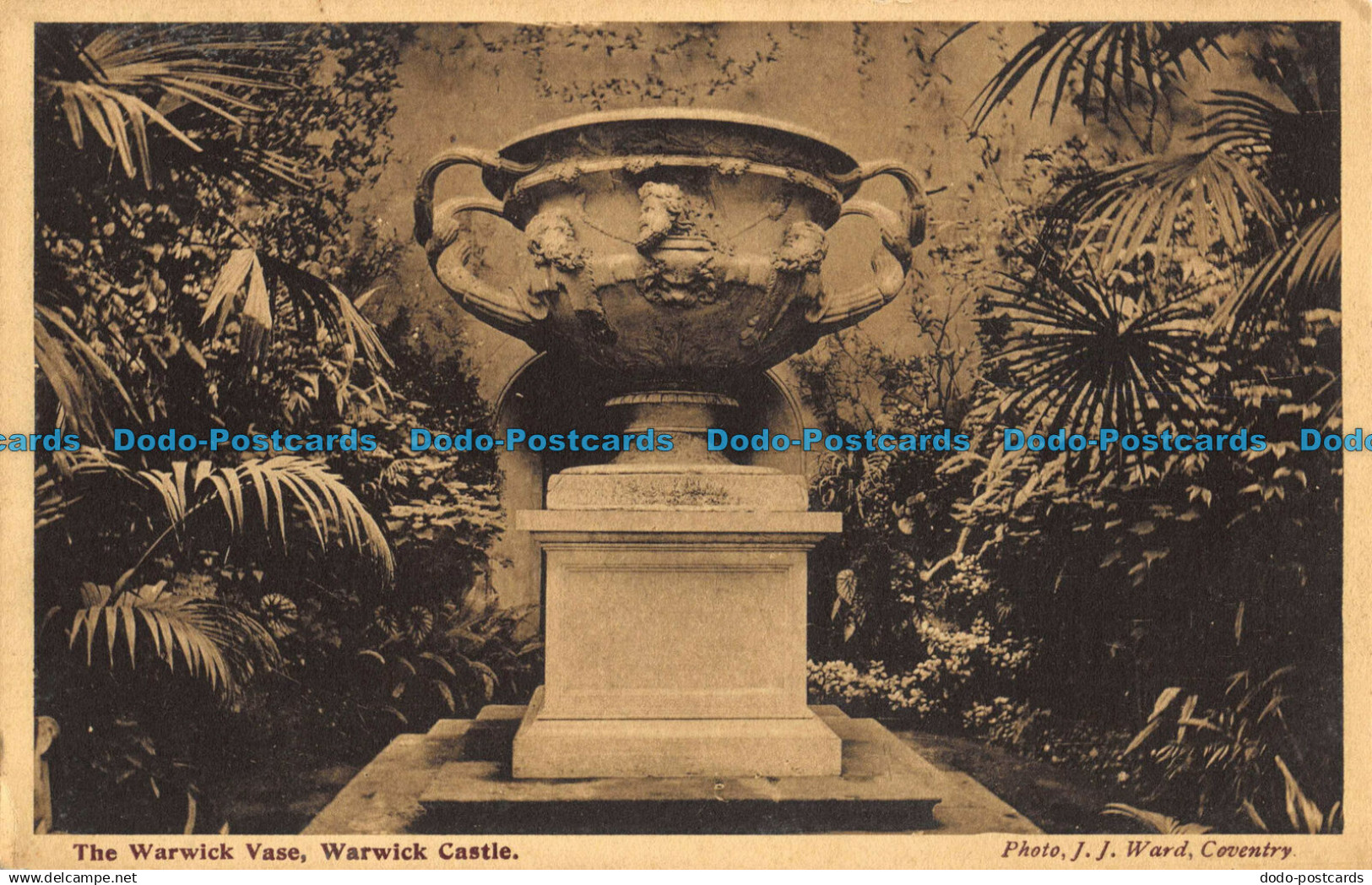 R043686 The Warwick Vase. Warwick Castle. J. J. Ward