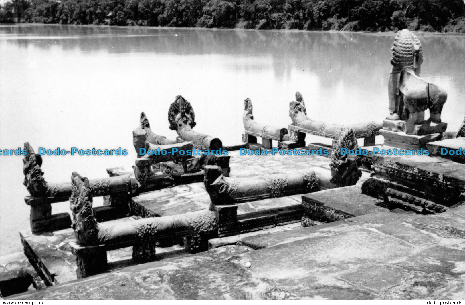 R044507 Siemreap Cambodge. Srassrang