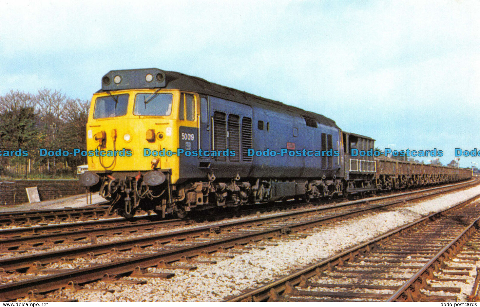 R082308 Dawlish Warren Railway Museum. The Fifty Class 50s 50 019 Ramillies on a
