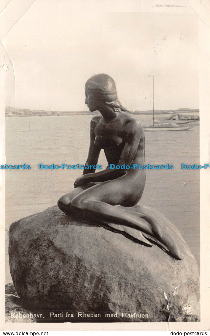 R139304 Kobenhavn. Parti fra Rheden med Havfruen. The Little Mermaid. Langelinie