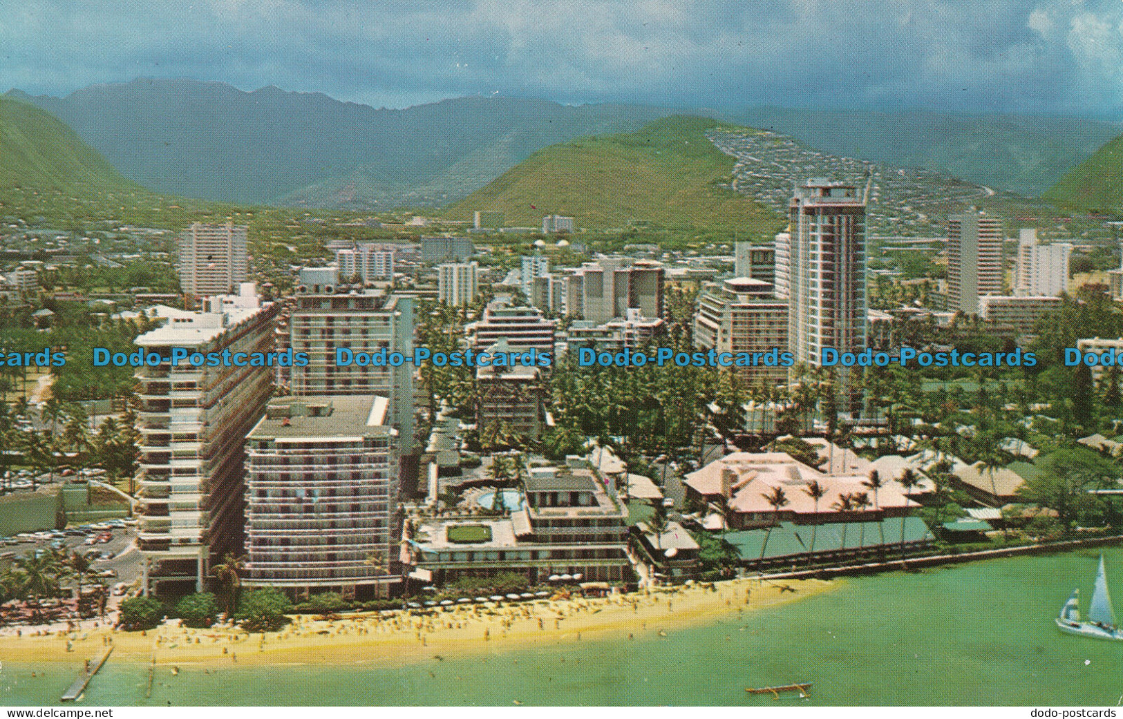 R151920 Waikiki Hotels. Tongg