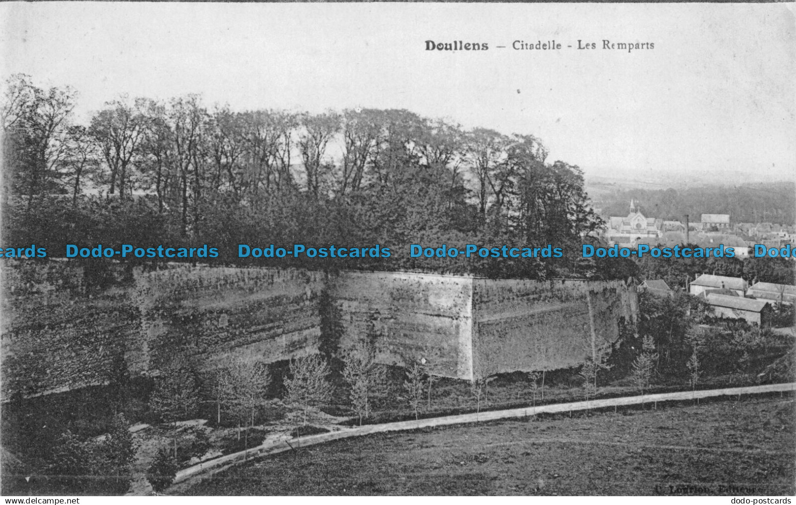R157717 Doullens. Citadelle. les Remparts