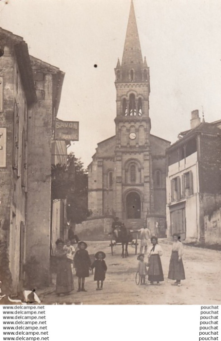 R18-47) MEILHAN SUR GARONNE - PHOTO -  RUE DE L ' EGLISE - ANIMATION - HABITANTS - ATTELAGE CHEVAL - ( 2 SCANS )