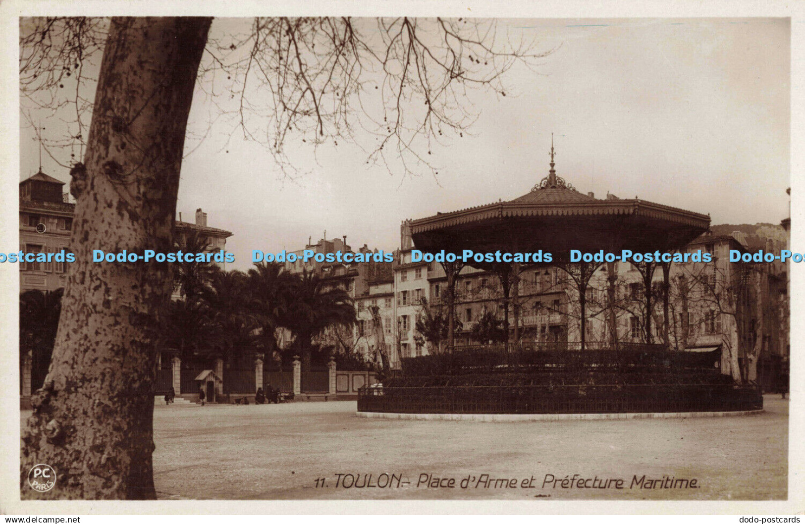 R200620 11 Toulon Place dArme et Prefecture Maritime P C Paris
