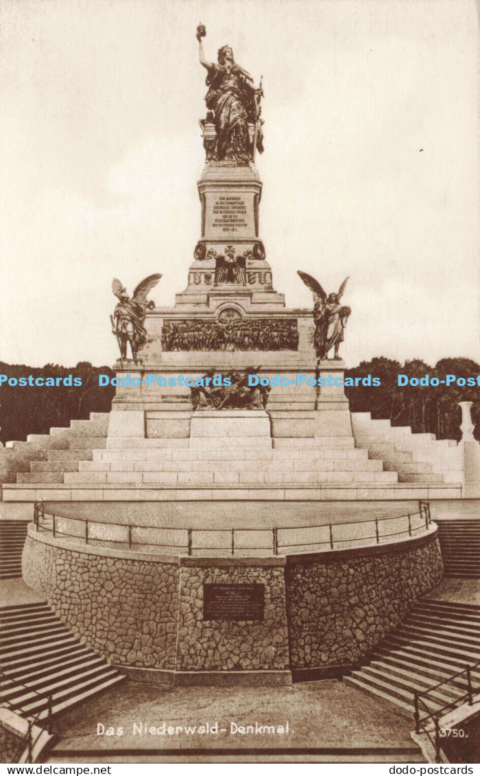 R212101 Das Niederwald Denkmal 3750