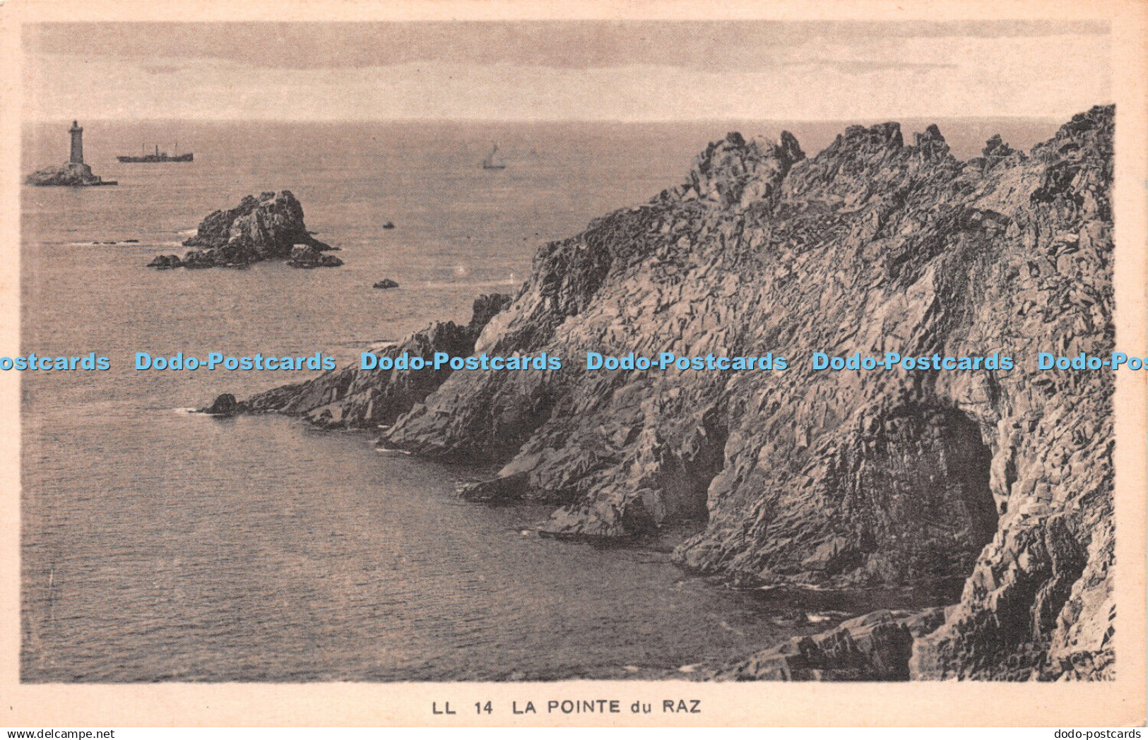 R242502 LL 14 La Pointe du Raz Photomecaniques