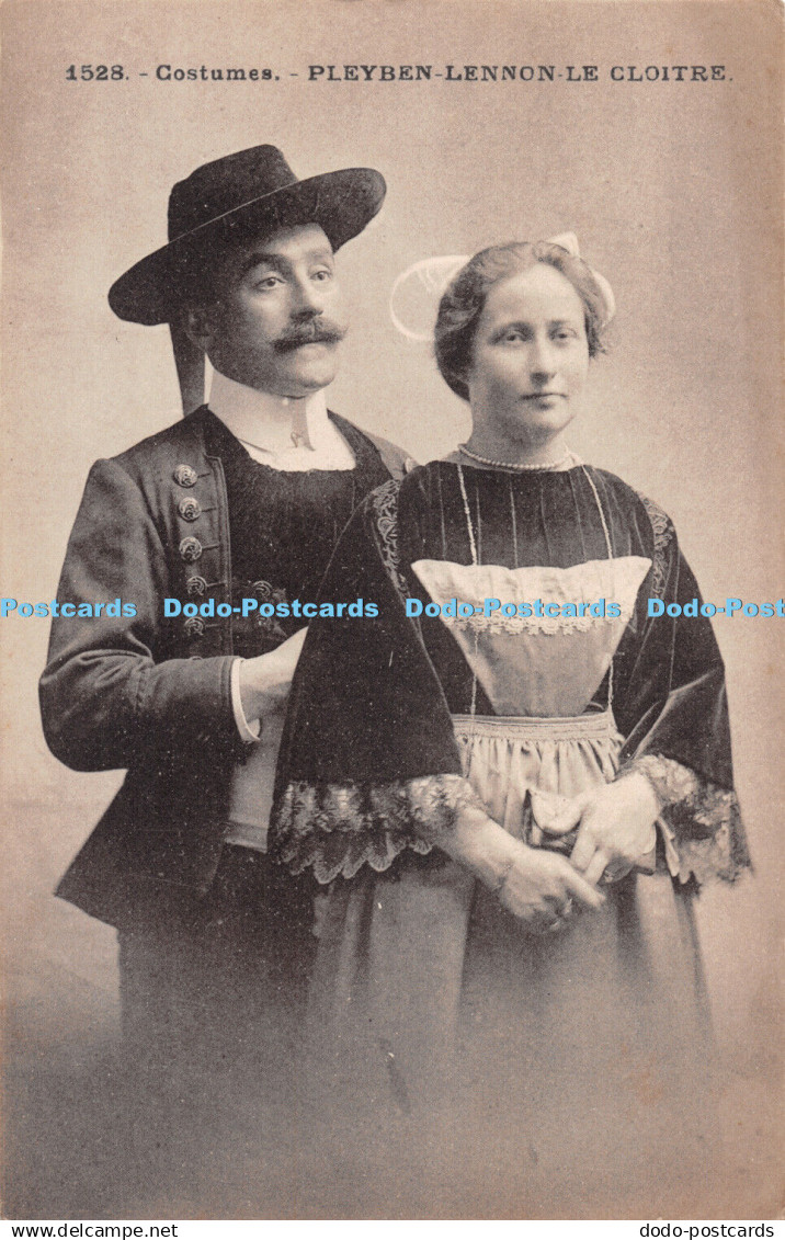 R300064 Costumes Pleyben Lennon le Cloitre Le Doare