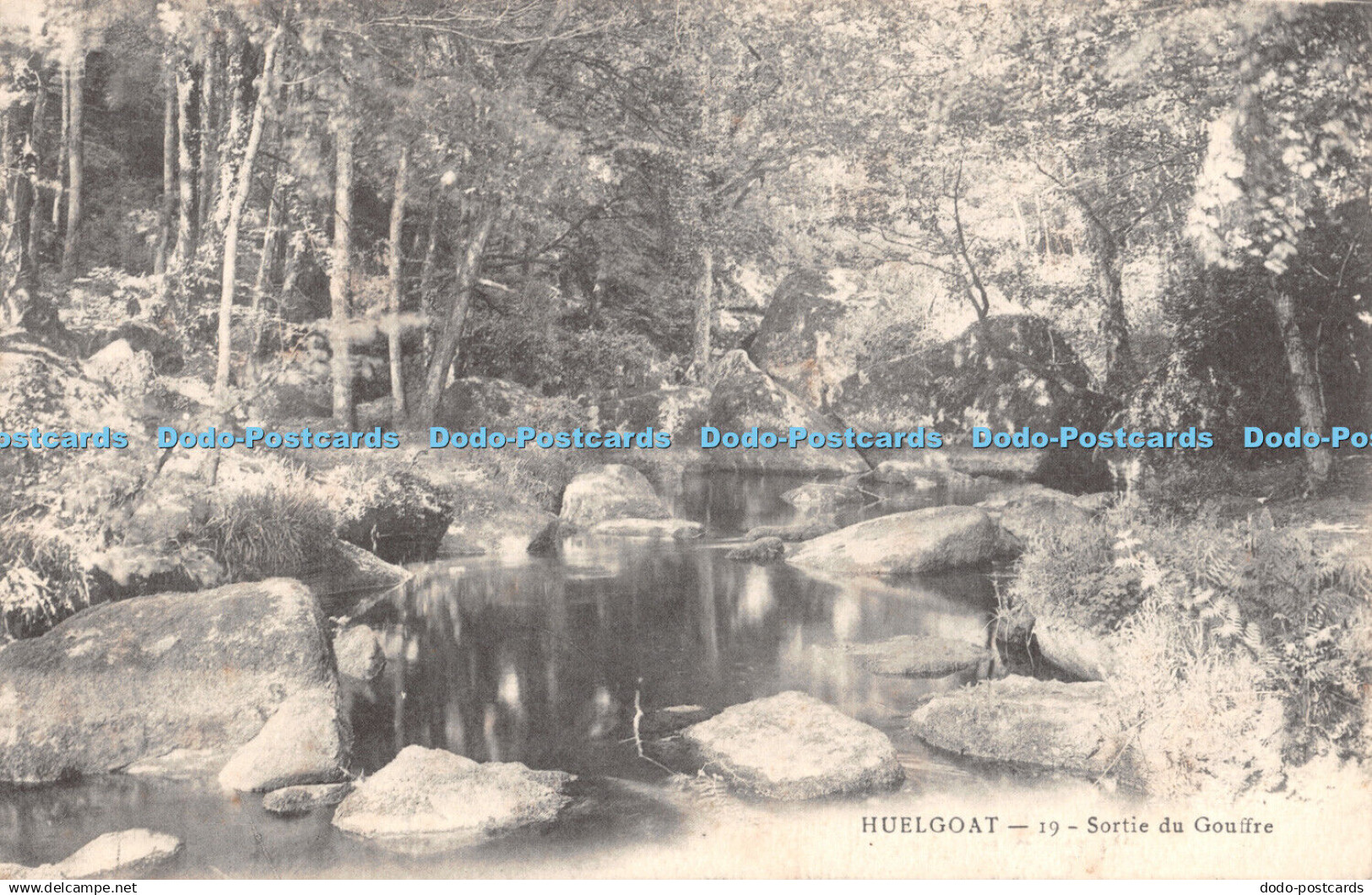 R317133 Huelgoat 19 Sortie du Gouffre