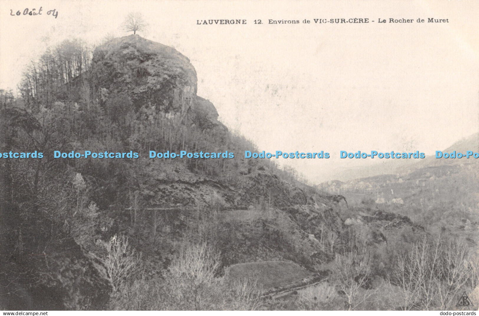 R318762 L Auvergne Environs de Vic Sur Cere Le Rocher de Muret