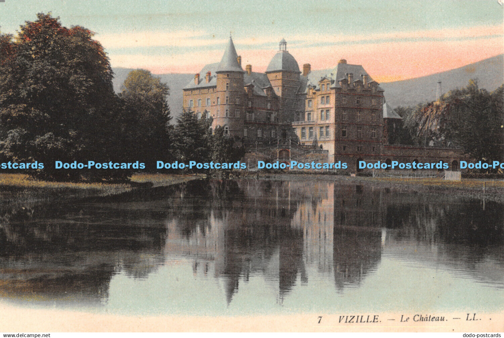 R326962 Vizille Le Chateau LL 7 Postcard