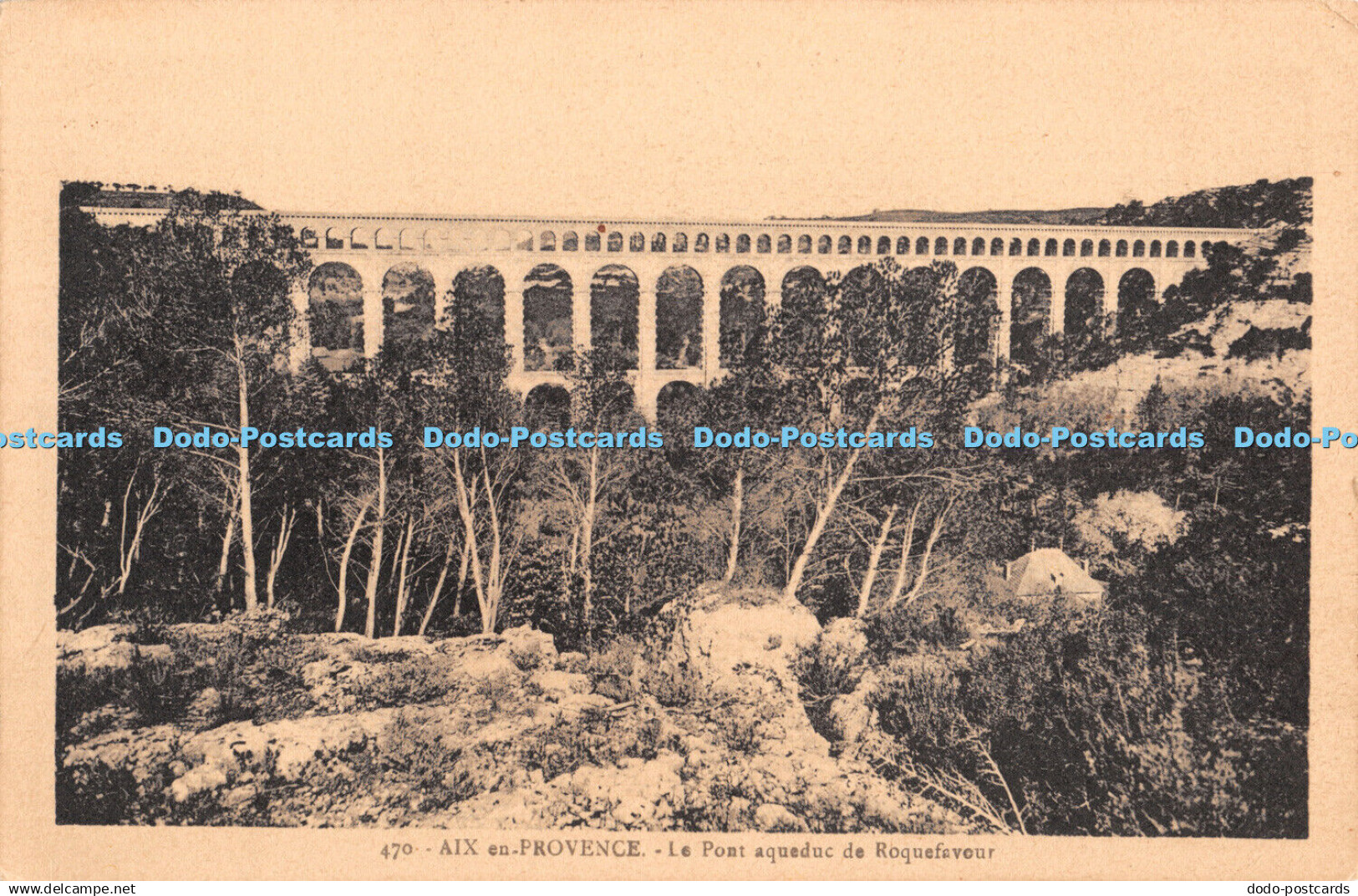 R417002 Aix en Provence Le Pont Aqueduc de Roquefavour La Cigogne