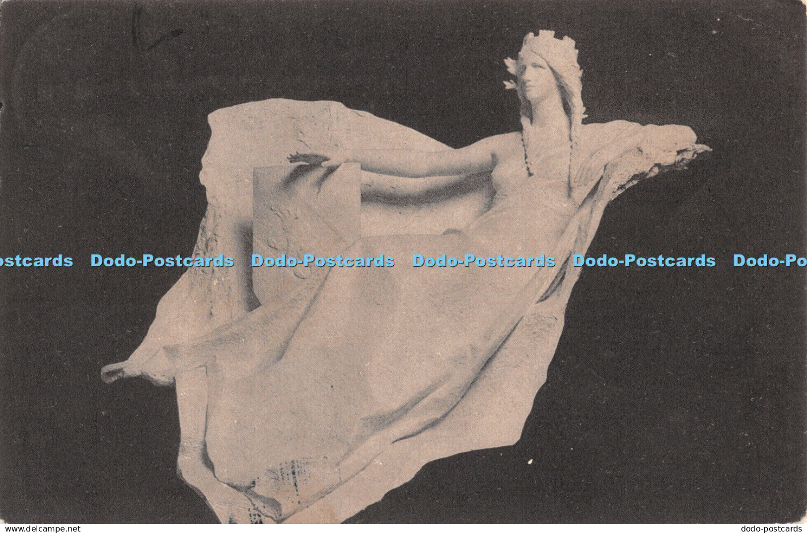 R481146 Weltpostverein Denkmal Die Berna La Berna Detail du Monument de lUnion p