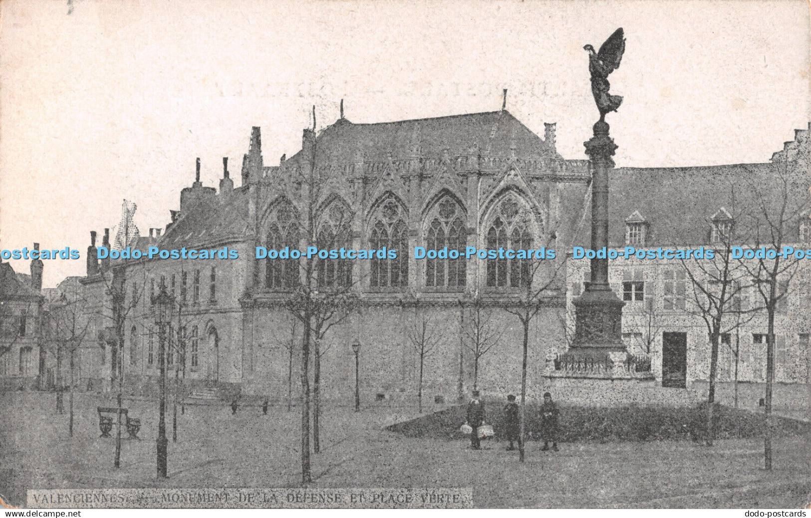 R508977 Valenciennes Monument de la defense et Place Verte