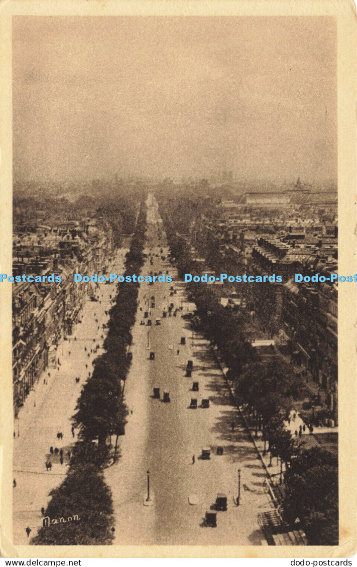 R620329 20 Paris Champs Elysees avenue from Triumphal Arch Manon LAvenue des Cha