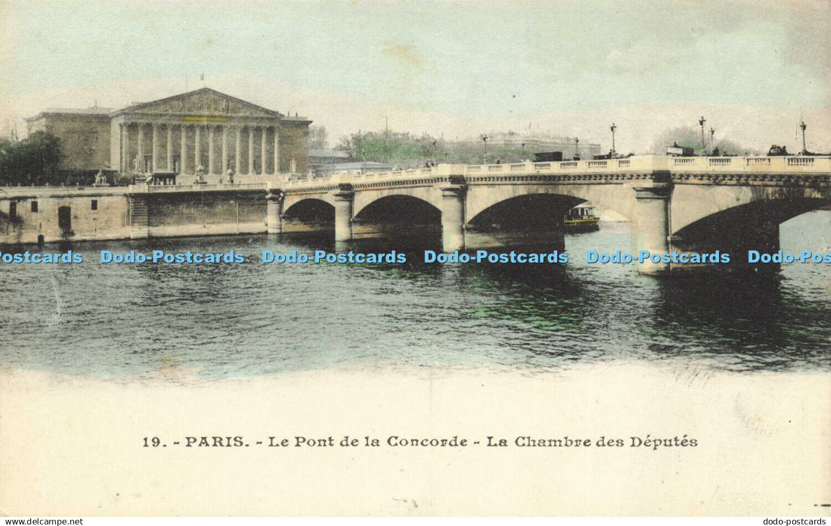 R622361 19 Paris Le Pont de la Concorde La Chambre des Deputes