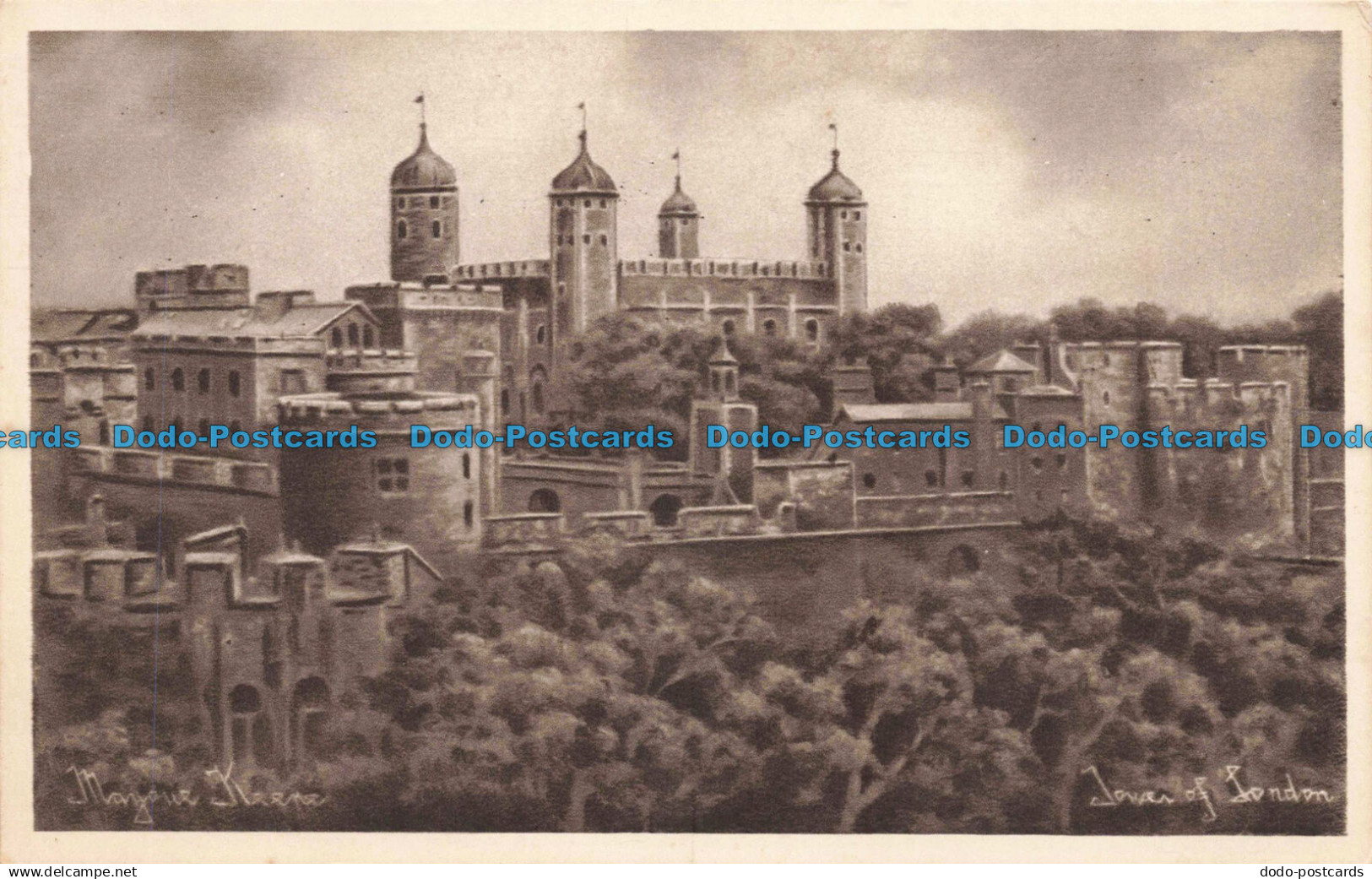 R666097 Tower of London. Crest Publishing