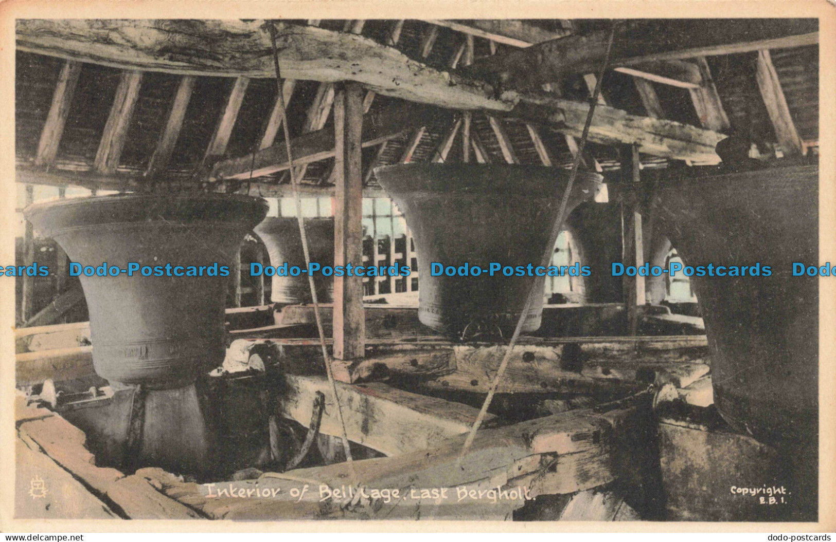 R672187 East Bergholt. Interior of Bell Lage. Tuck