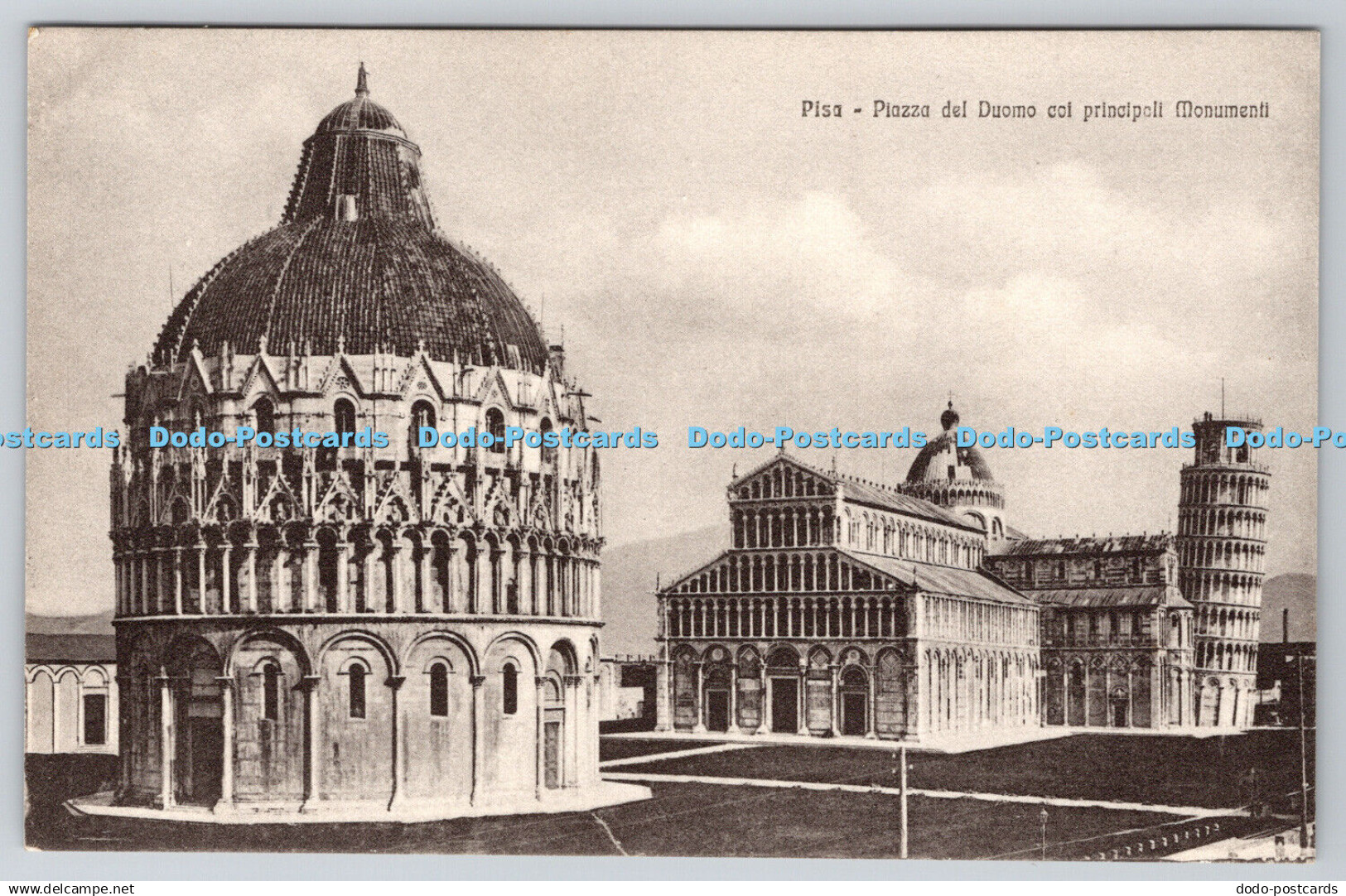 R763797 Pisa Piazza del Duomo coi Principali Monumenti