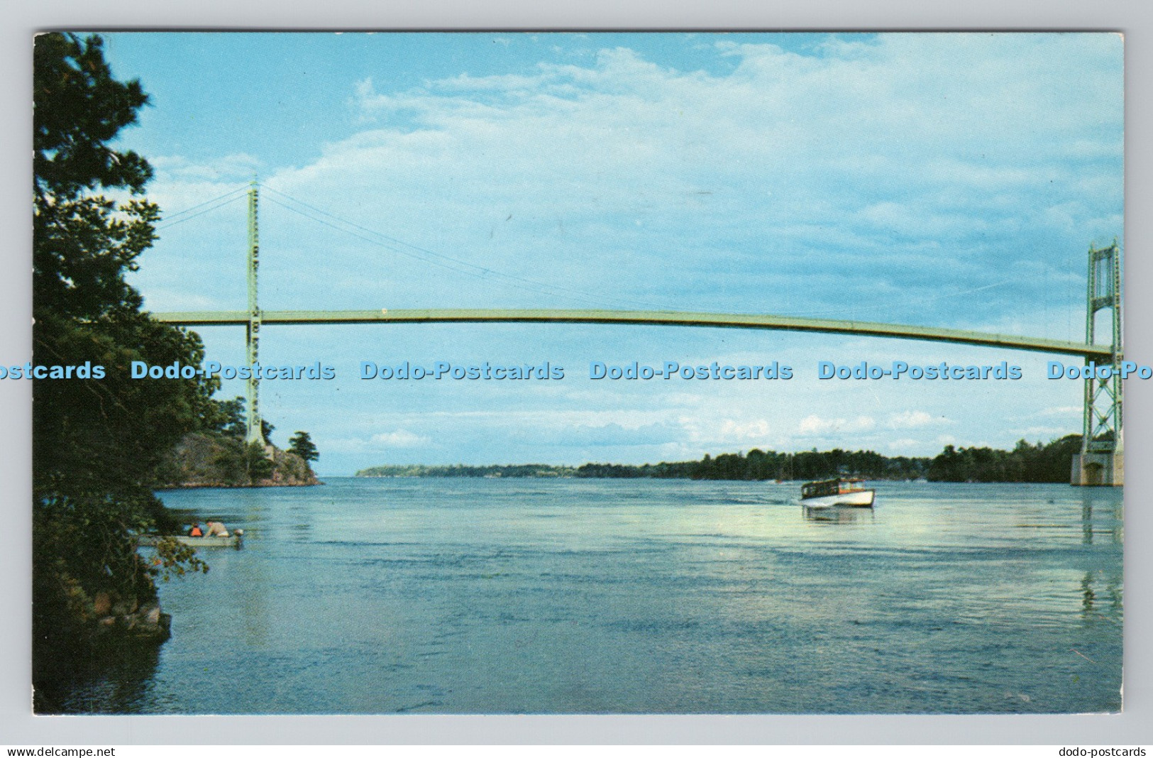 R780795 Ontario. Canada. The 1000 Islands International Bridge Over the Thousand