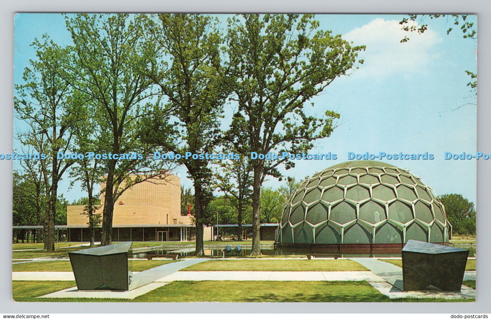 R786317 Flint Michigan Robert T Longway Planetarium Flint College and Cultural C