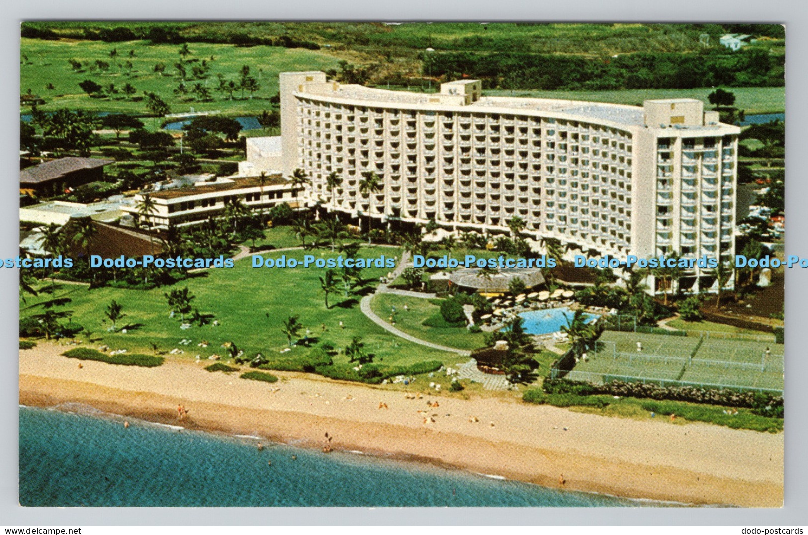 R787885 Hawaii. Maui. Maui Surf on Kaanapali Beach. Surf Resorts. An Interlsland