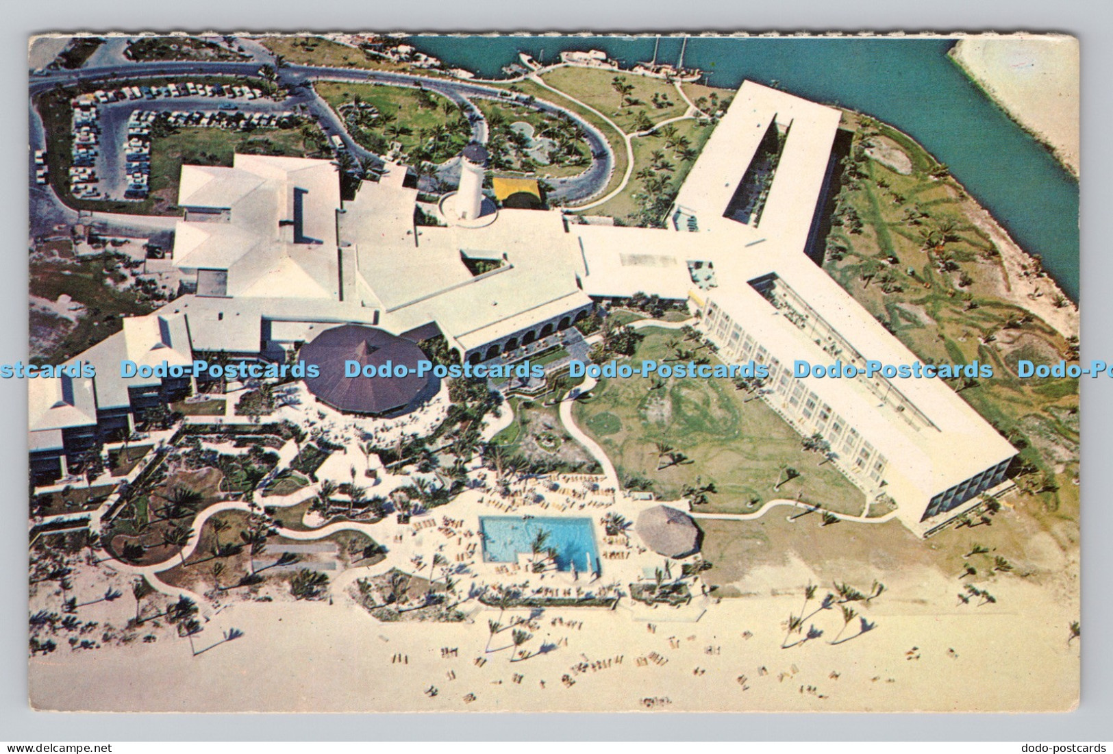 R811231 The Bahama Islands. Lucaya. Freeport. The Lucayan Beach Hotel. Calypso.