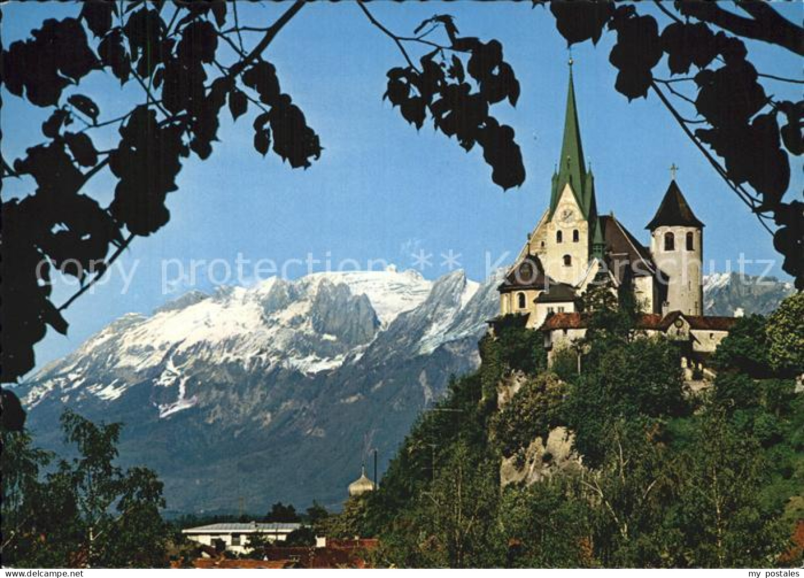 Rankweil Vorarlberg Liebfrauenkirche mit Schweizer Bergen