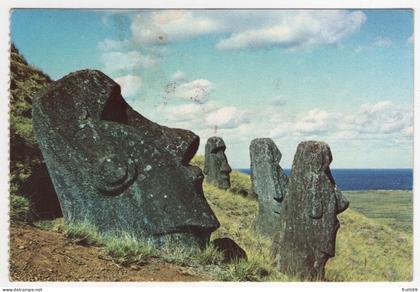 AK 214390 RAPA NUI / EASTER ISLANDS / ISLA DE PASCUA