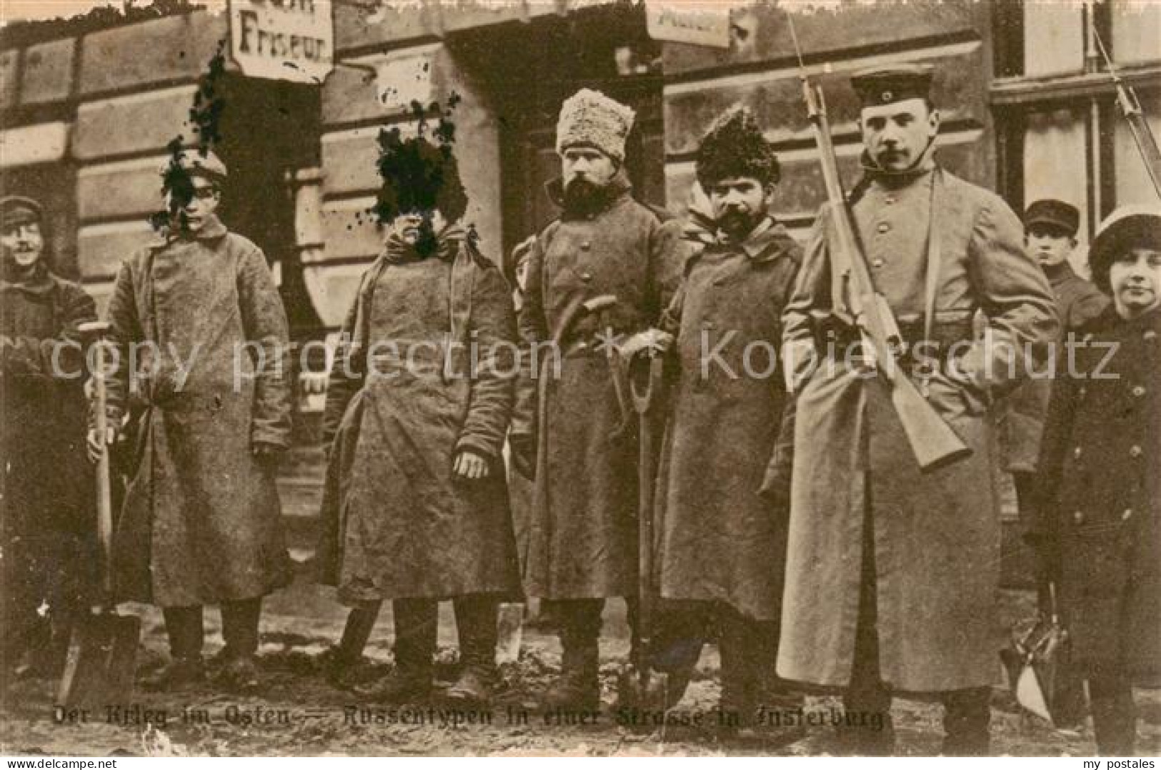 Rastenburg Ostpreussen Ketrzyn PL Russentypen in der Strasse im Ort Serie Der Kr