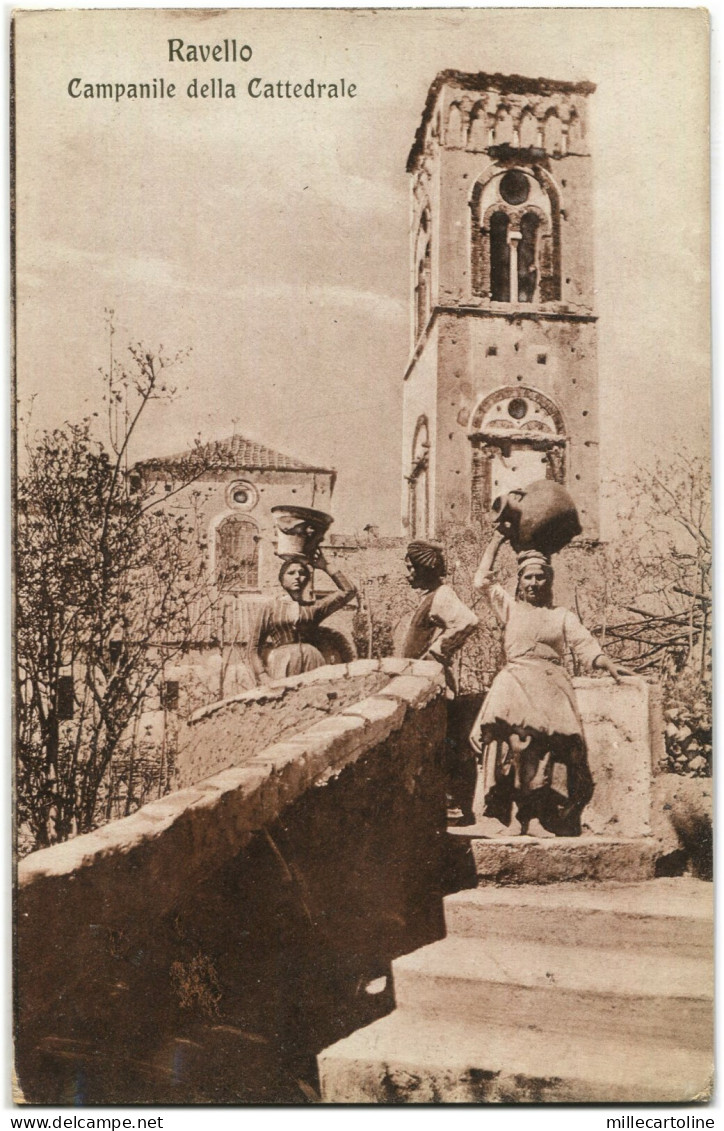 RAVELLO, CAMPANILE DELLA CATTEDRALE E DONNE IN COSTUME