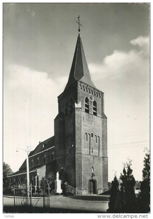 Ravels :   Kerk St. Servatius   ( groot formaat )