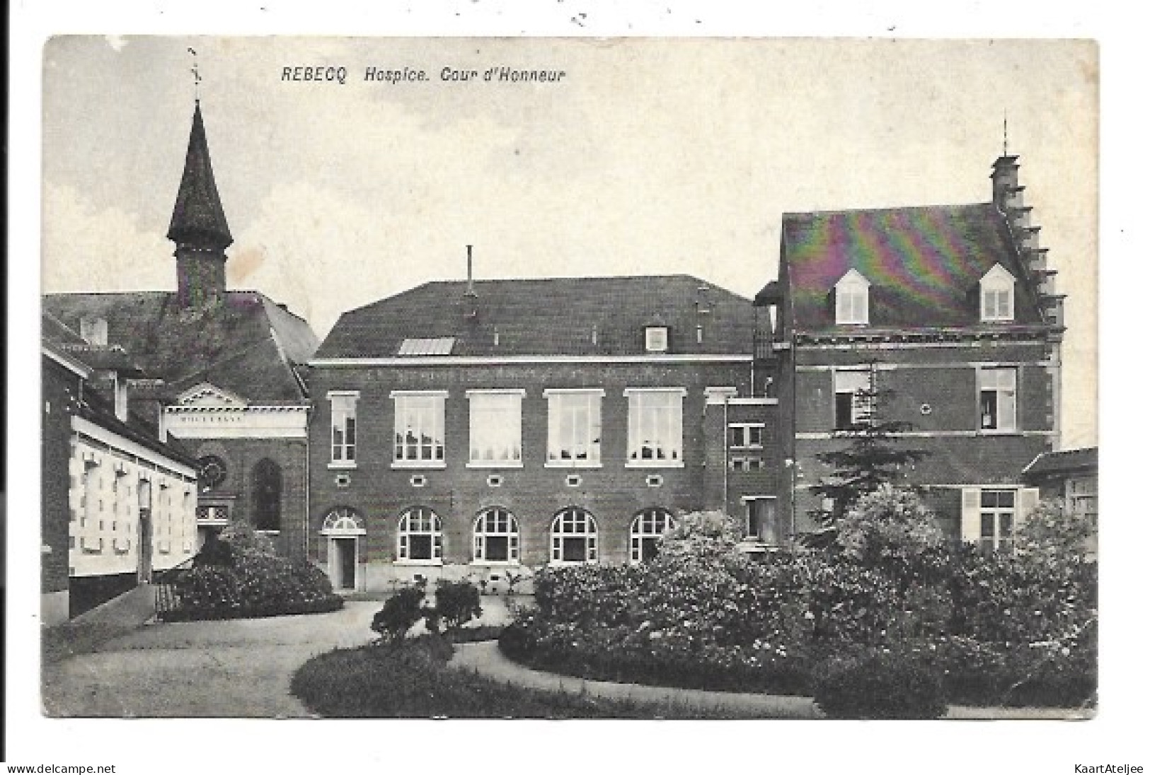 Rebecq - Hospice - Cour d'Honneur.
