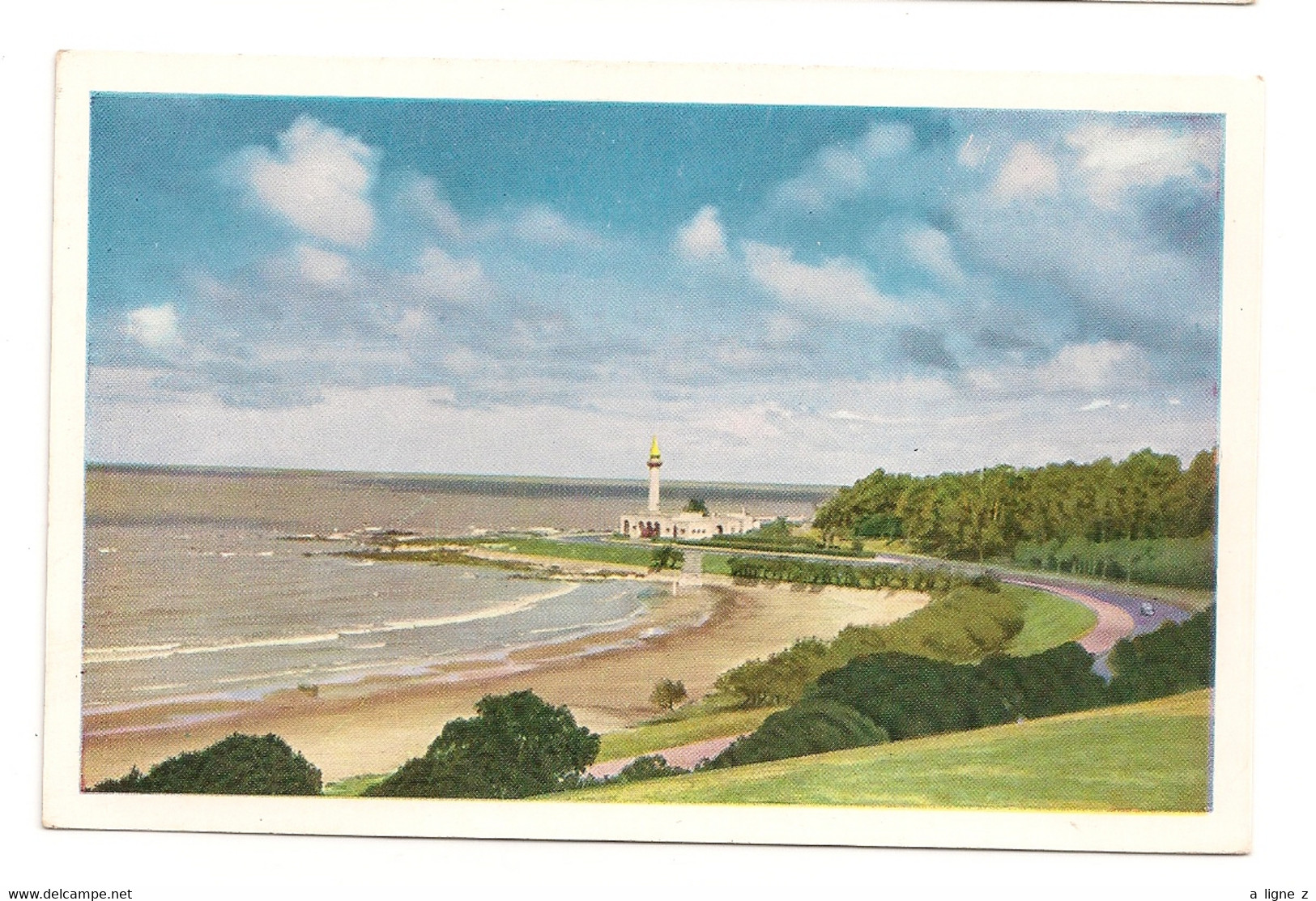 ref 572 CPSM Uruguay Montevideo Playa del Buceo y museo Oceanografico