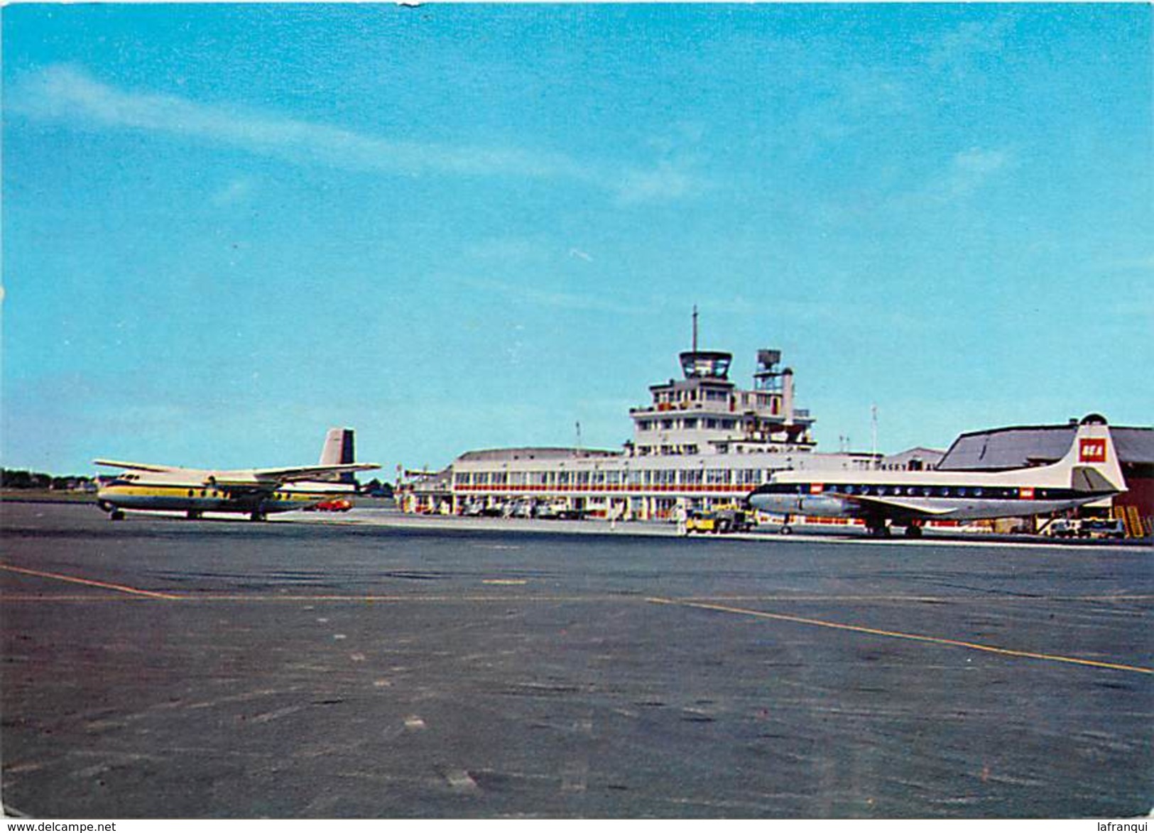 ref U362- transports -aviation -avions - avion- aeroport de jersey -theme aeroports -aerodrome  -carte bon etat -