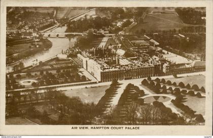 Grande Bretagne Great BRitain CPA air view Hampton Court palace