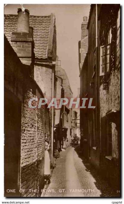 Grande Bretagne Great BRitain CPA One of the rows Gt Yarmouth