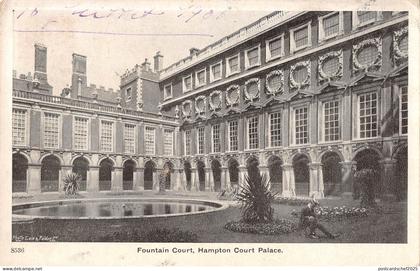 BR80380 fountain court hampton court palace  uk
