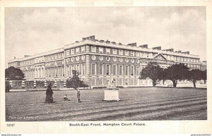 BR39839 South East Front Hampton Court Palace england